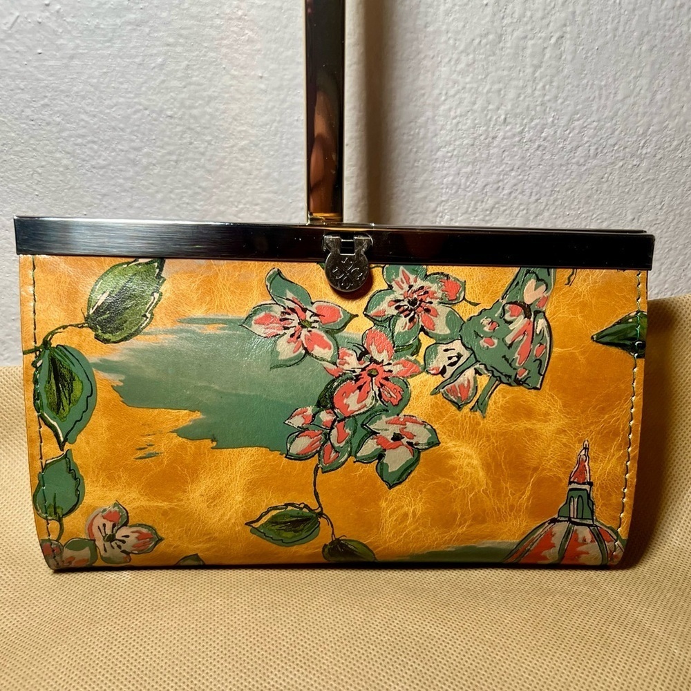 NWT Patricia Nash Leather Cauchy Wallet Beautiful Girl